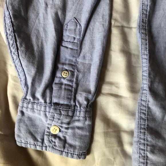4/$20 Old Navy Boy’s Button Down - Picture 2 of 4